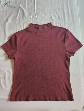Anthropologie T-Shirt in Wine Red - Size Large
